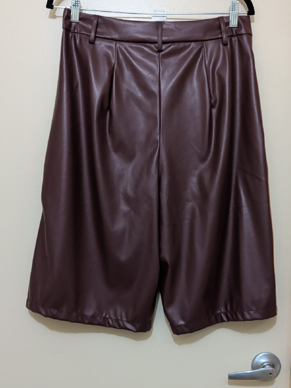 Faux Leather High-Waist Long Shorts - Burgundy - Picture 2 of 2